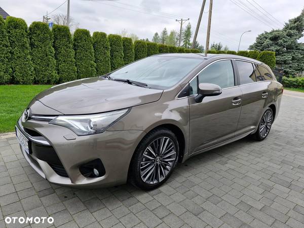 Toyota Avensis 1.8 Prestige - 17