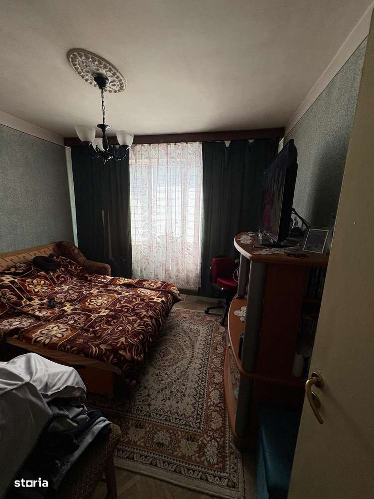 3 camere decomandat 75 mp zona billa  126000 mii euro - Imagine principală: 5/14