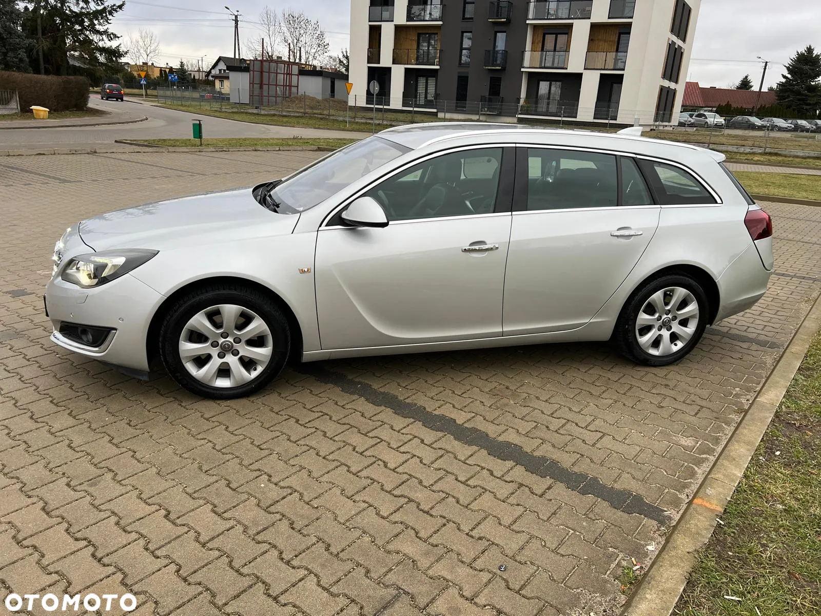 Opel Insignia 2.0 CDTI Executive - 4