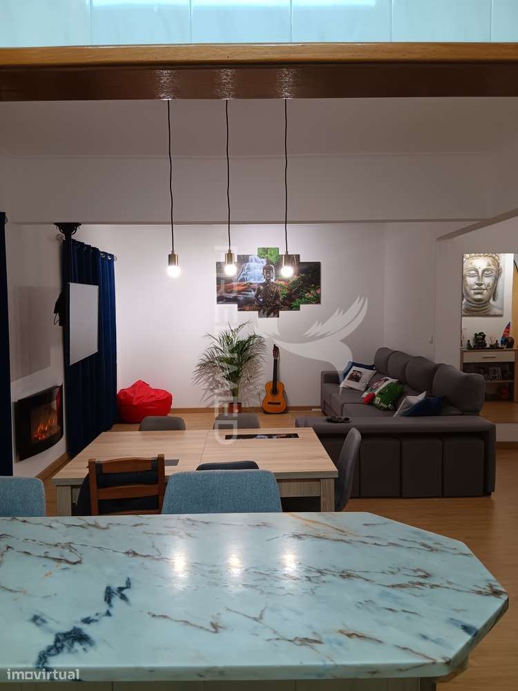 Apartamento T4 convertido em T3 em Feijó - Laranjeiro - Grande imagem: 2/21