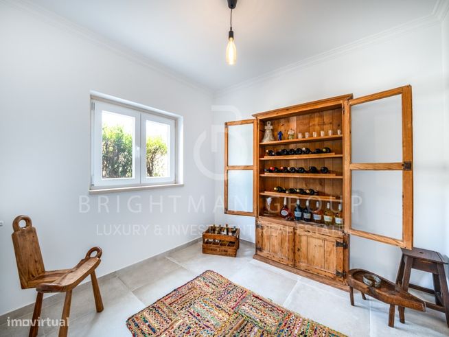 Moradia T4 + 1 com jardim e piscina, em Bicesse, Cascais-18