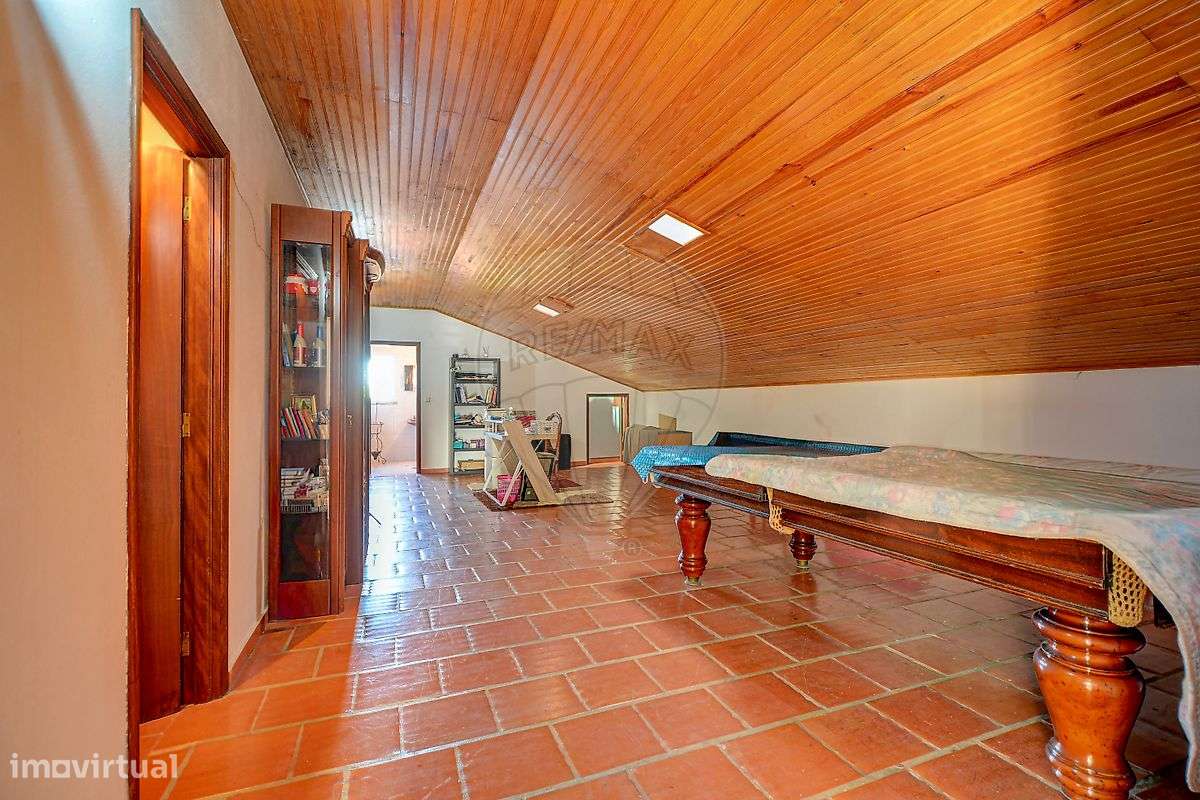 Moradia T4 para venda-30