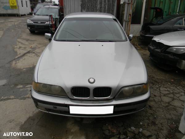 Dezmembrari  BMW 5 (E39)  1995  > 2004 528 i Benzina - 43