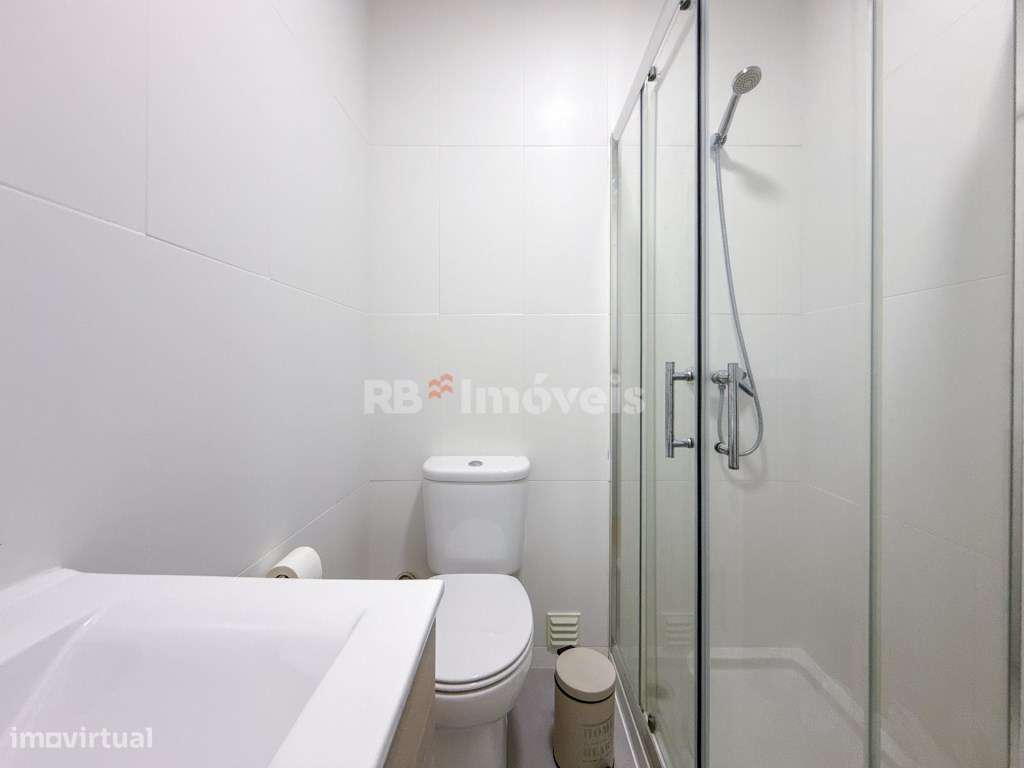 Apartamento T3 Remodelado c/ Varandas - Junto à Estação de Comboios...-29