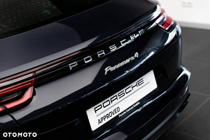 Porsche Panamera 4 E-Hybrid - 22