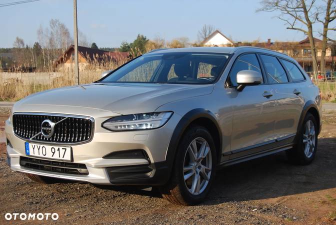 Volvo V90 Cross Country D4 AWD Geartronic - 1