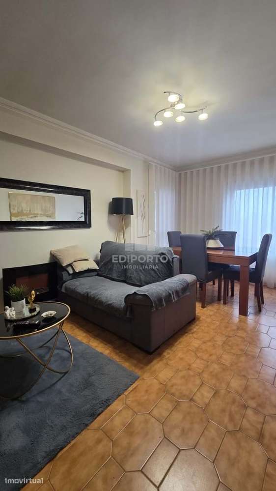 Apartamento T2 Bem Localizado – Excelente Oportunidade em Rio Tinto - Grande imagem: 2/13