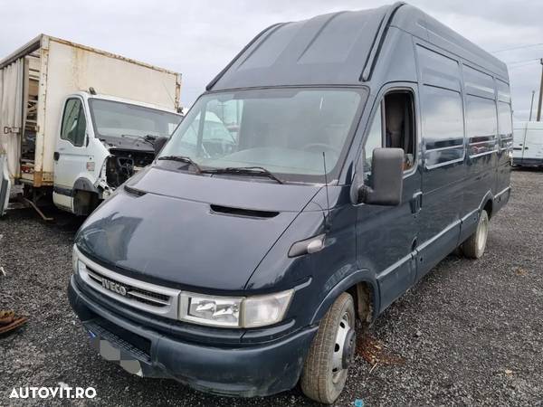 Dezmembram Iveco Daily, an 2005, 3.0 HPI, punte dubla - 1