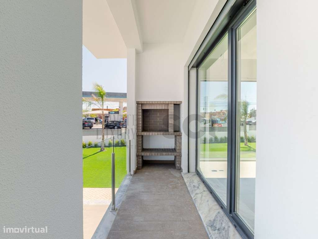 Moradia T3 Palhais | com Piscina | Lote de 500 m2-26