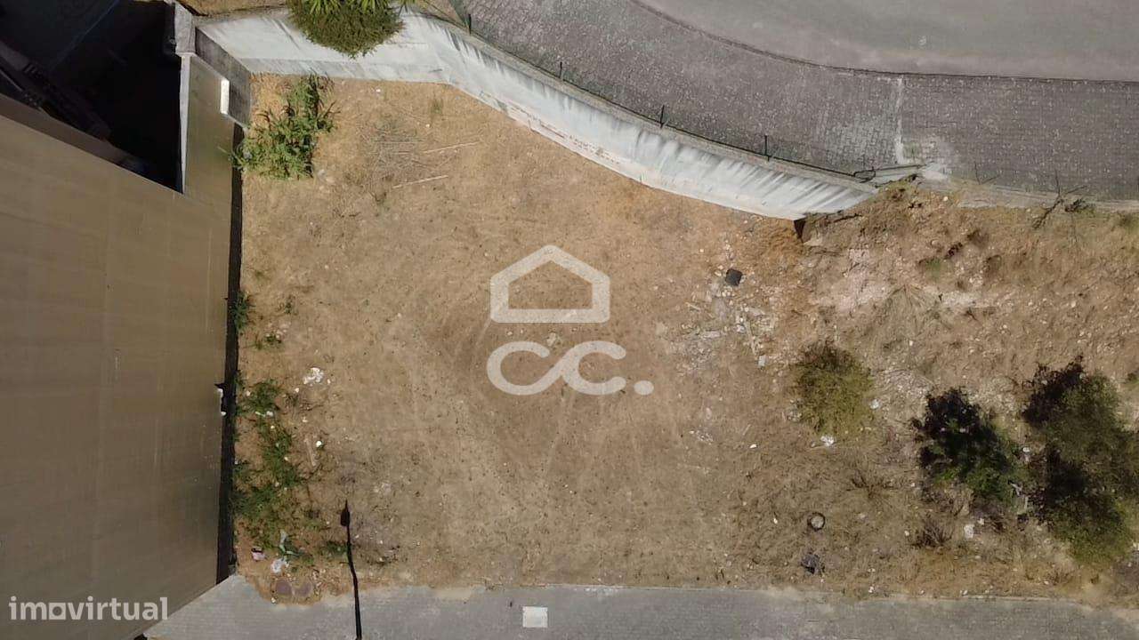 Terreno para Construção de Edifício Habitacional em Vila Nova da Barqu-8