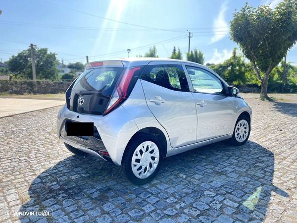 Toyota Aygo 1.0 X-Play+X-Touch - 3
