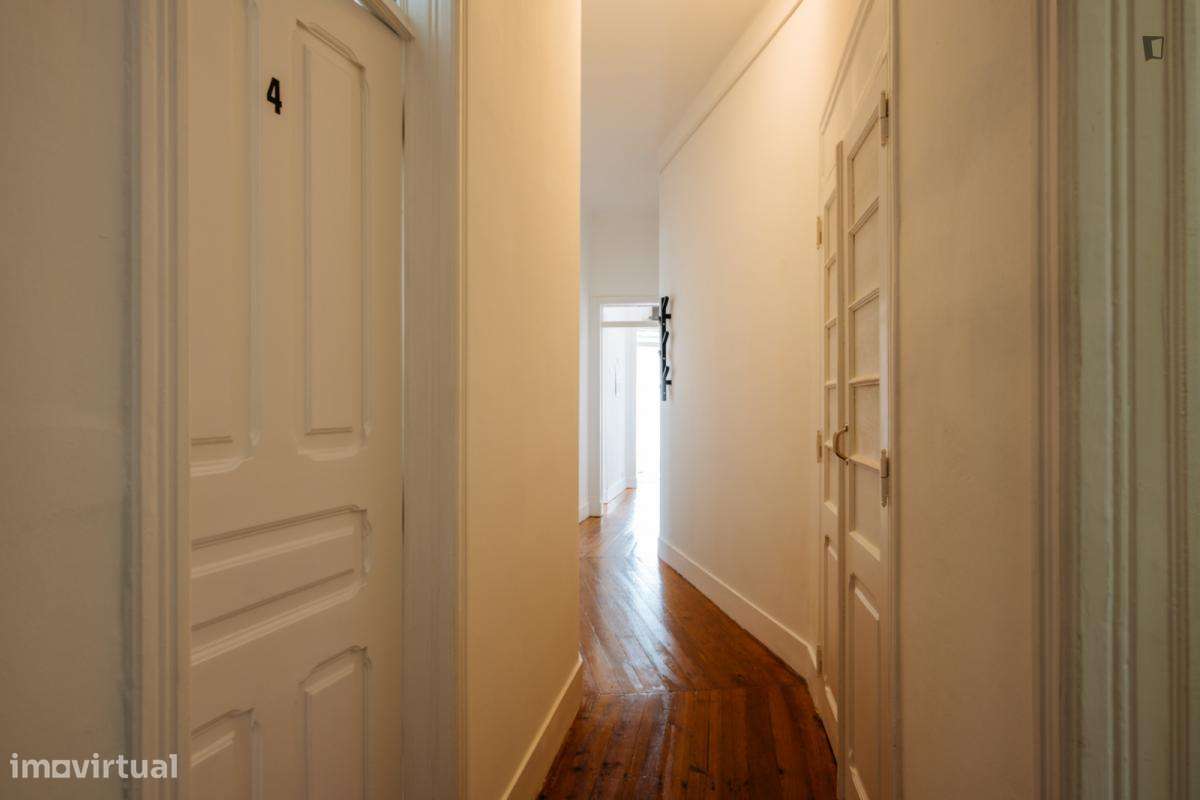 Quarto - localizado em Penha de França Lisbon - Grande imagem: 4/6