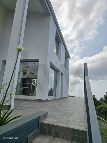 Moradia T3 com Piscina e Vista Mar nos Prazeres | Calheta-24