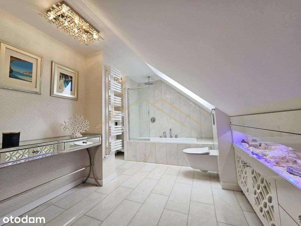 Nowoczesny Dom wolnostojący w Nawozie! Do Wejścia !-14