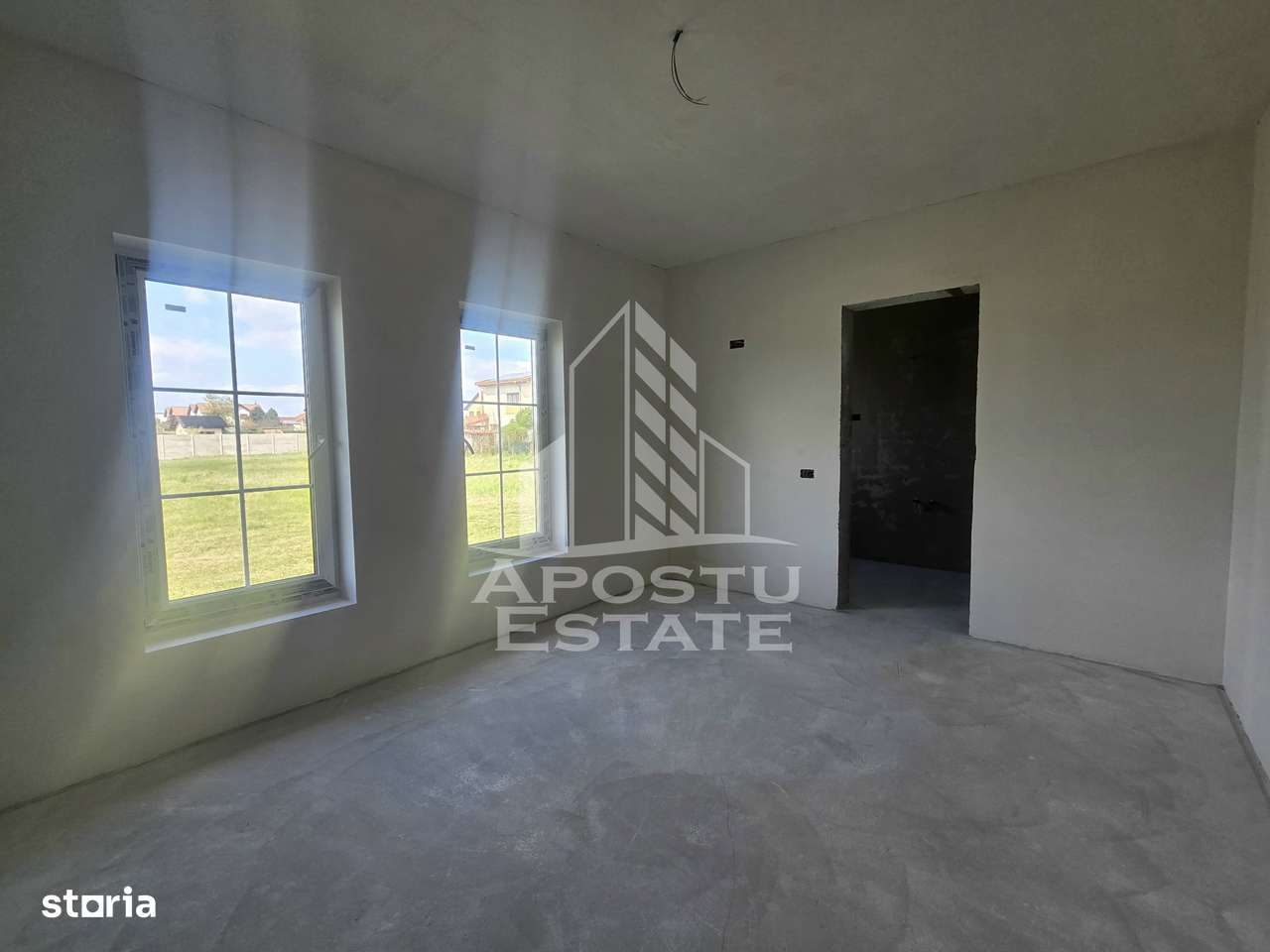 Jumatate de duplex pe parter cu 4 camere si 2 bai, Sag - Imagine principală: 2/13