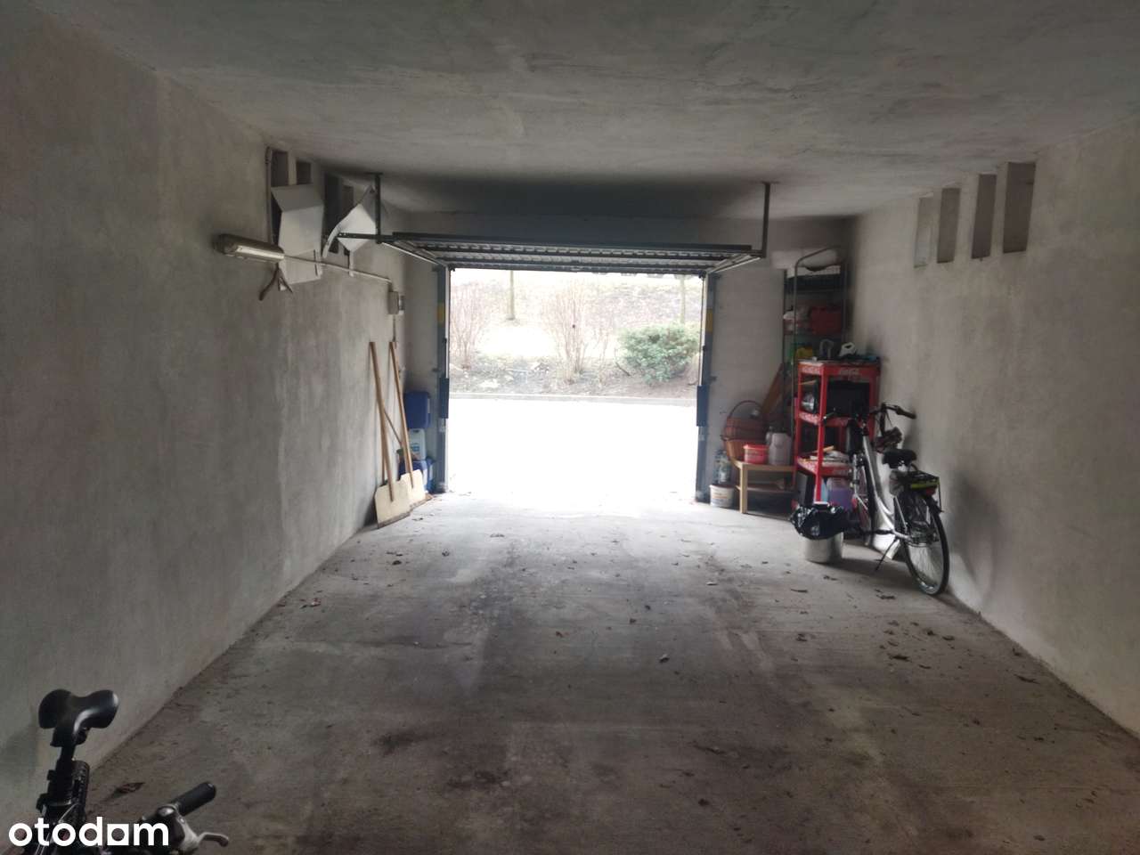 Garaż 34m2, własność z KW, wymiar:8,5x4m-1