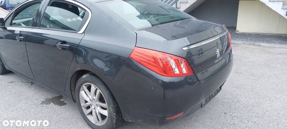 PEUGEOT 508 EEHD sedan pas tylny wanna - 3