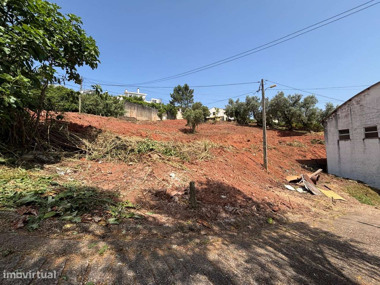 magnifico terreno nos Malheiros para 5 moradias-9