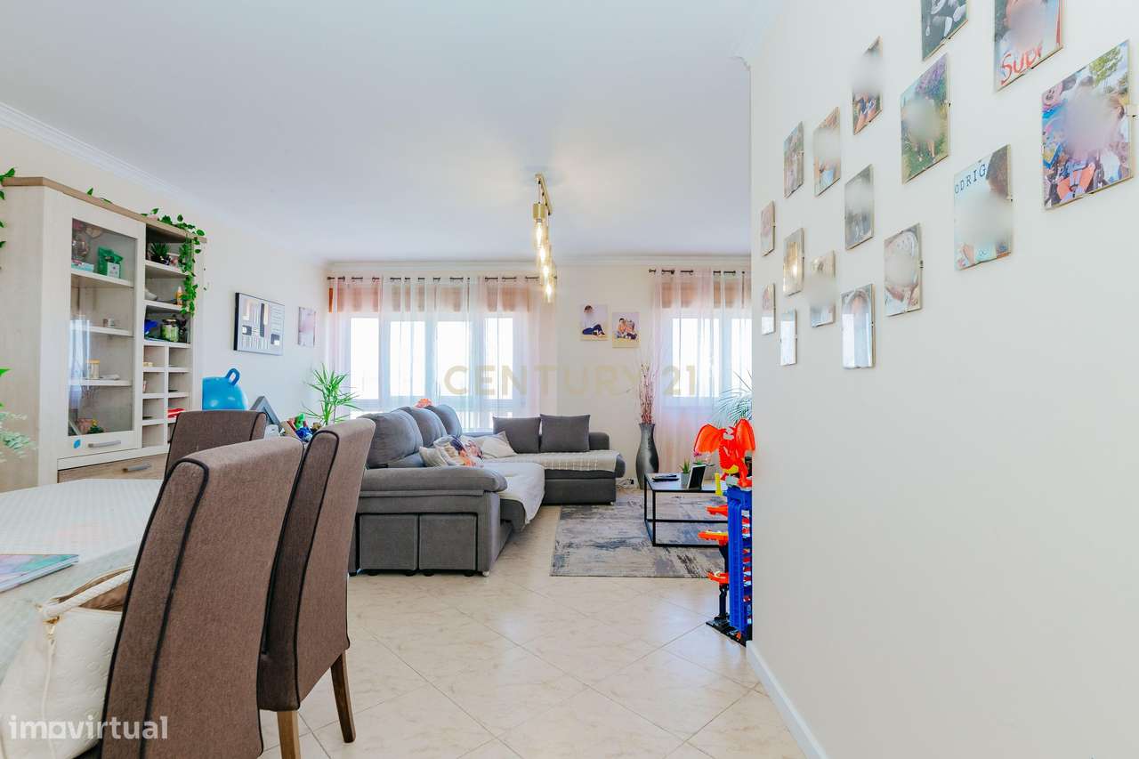 T2 Remodelado com Garagem e Elevador - Rio Mouro - Sintra - Grande imagem: 5/42