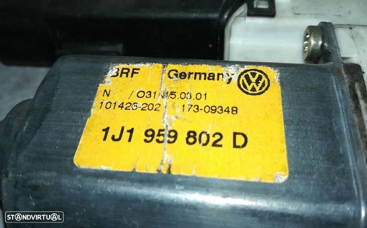 Motor De Elevador Frente Direito Volkswagen Golf Iv (1J1) - 2