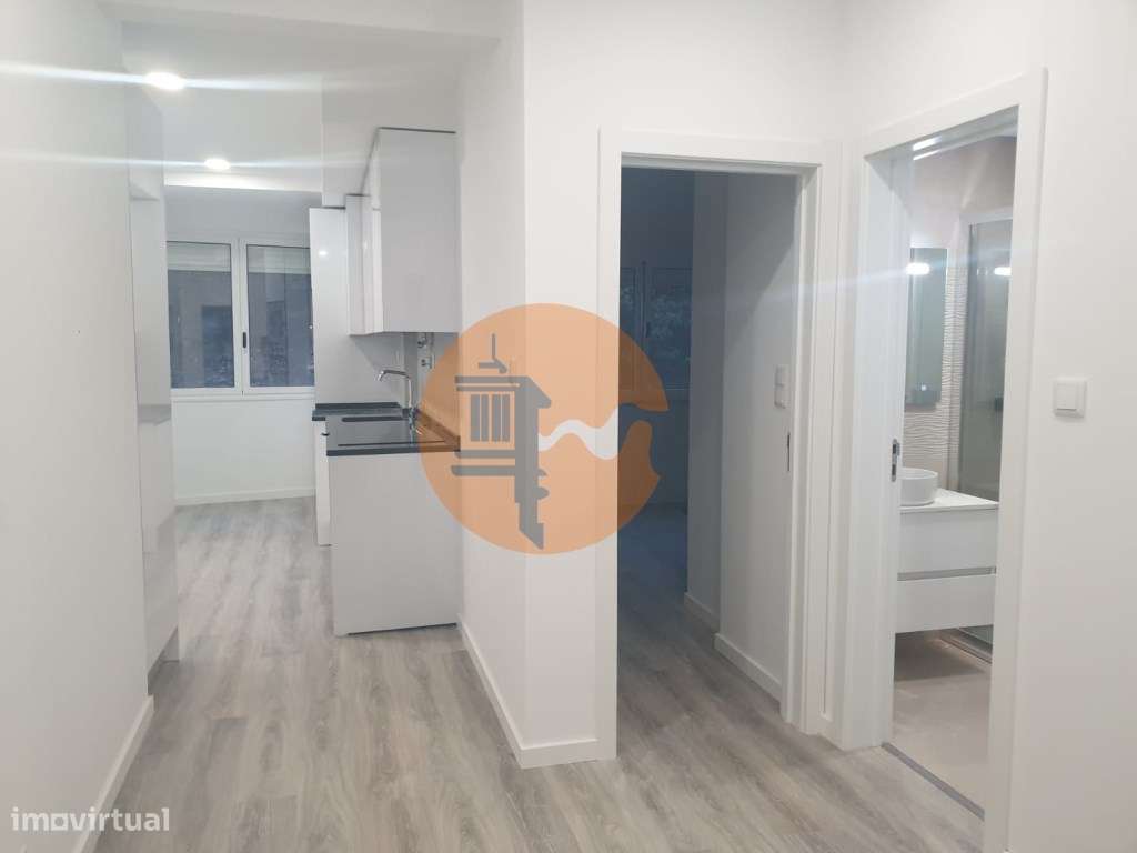 Simpático Apartamento T3 a 8 minutos a pé da Estação de Metro do Co... - Grande imagem: 4/42