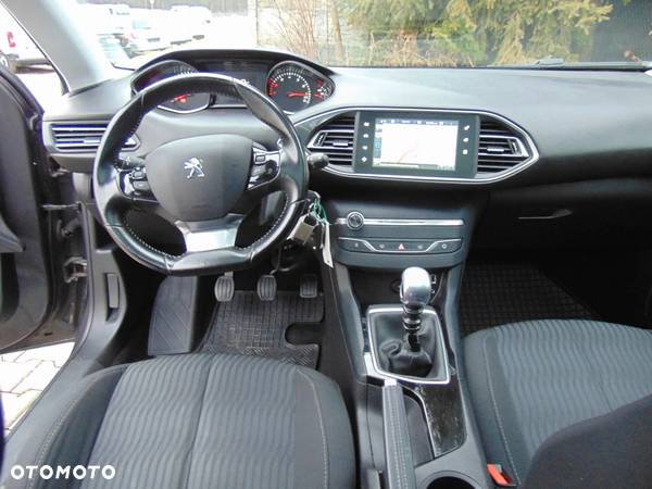 Peugeot 308 1.2 PureTech Active S&S - 5