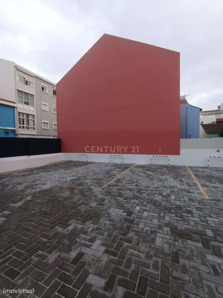 Apartamento T2 semi-novo, no Alto do Seixalinho, Barreiro-36