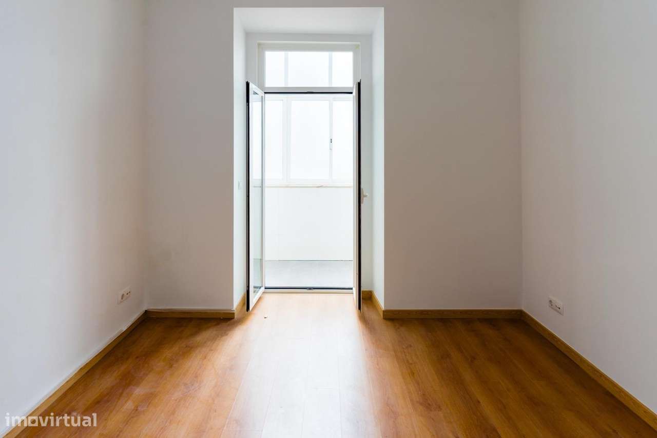 T2+1 pronto a habitar no centro de Lisboa!-1