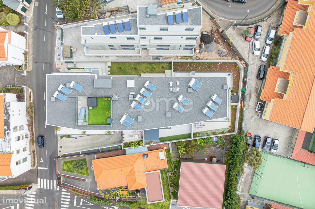 Apartamento T2 novo no centro do Caniço-11