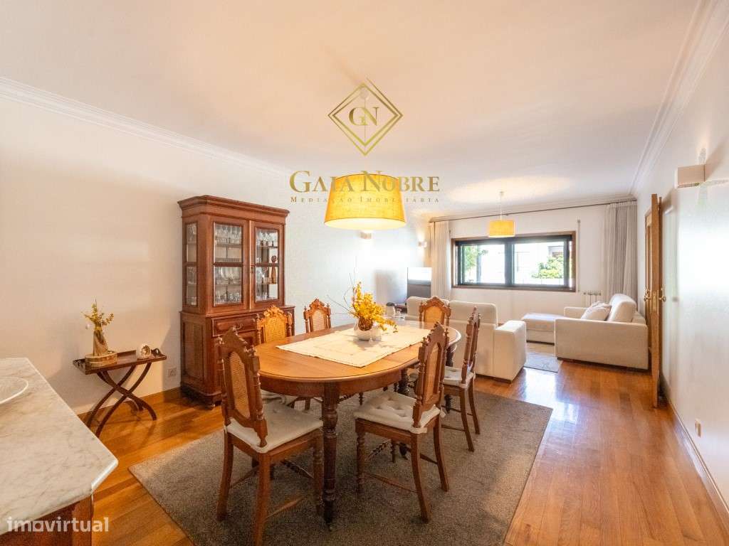 Moradia T4 em Vilar do Paraíso-7