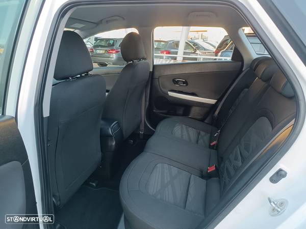 Kia Ceed SW 1.4 CRDi More Edition - 6