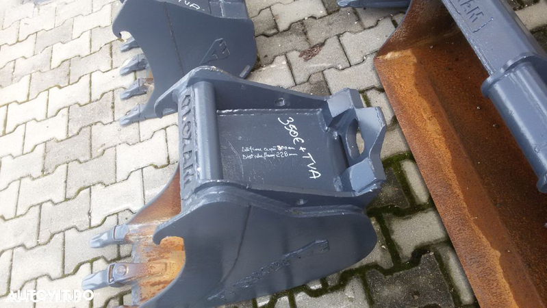 Cupe miniexcavator Cu greutate 2,5 - 3,5 tone - 3