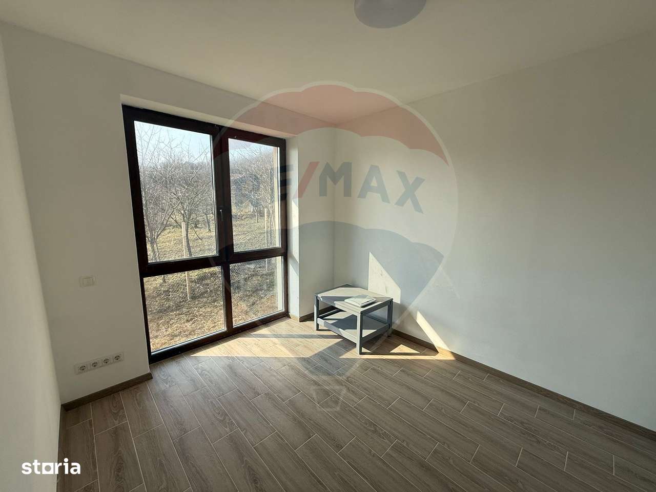 De vânzare Casă nouă cu 4 camere, teren 1190 mp Cartier Podgoria-5