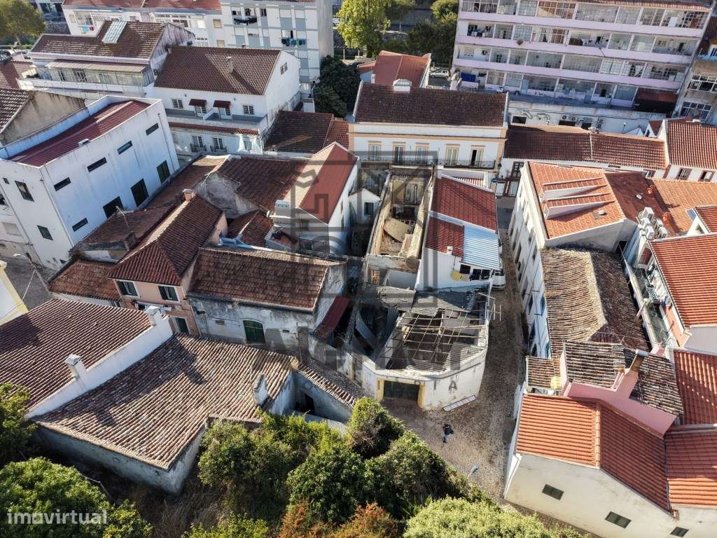 Prédio para remodelação no centro de Alenquer-6