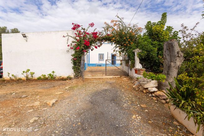 Oportunidade Única no Algarve – Propriedade de 33.840m² com duas morad-5
