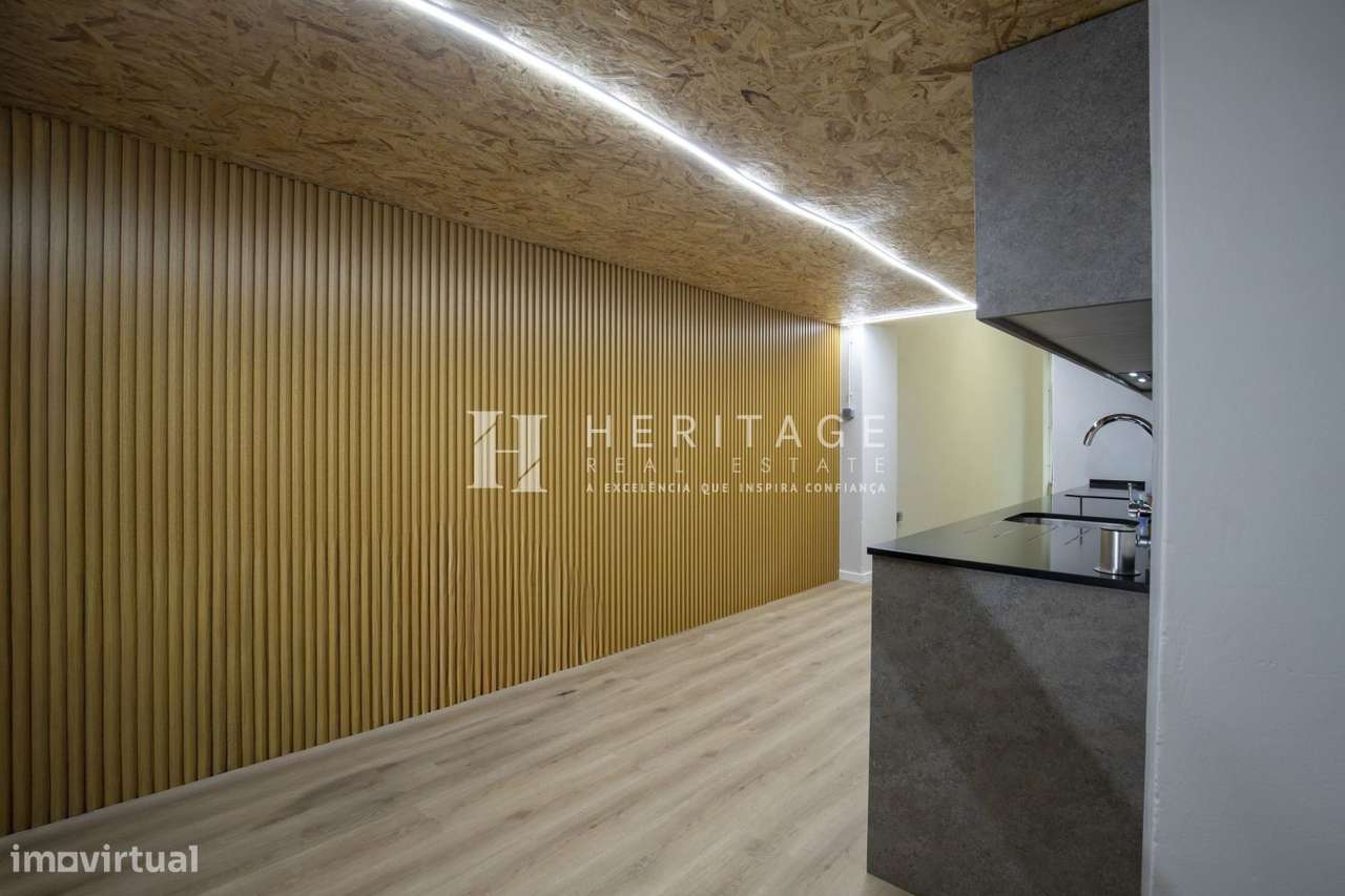 Loja situada na Rua Alexandre Herculano-28