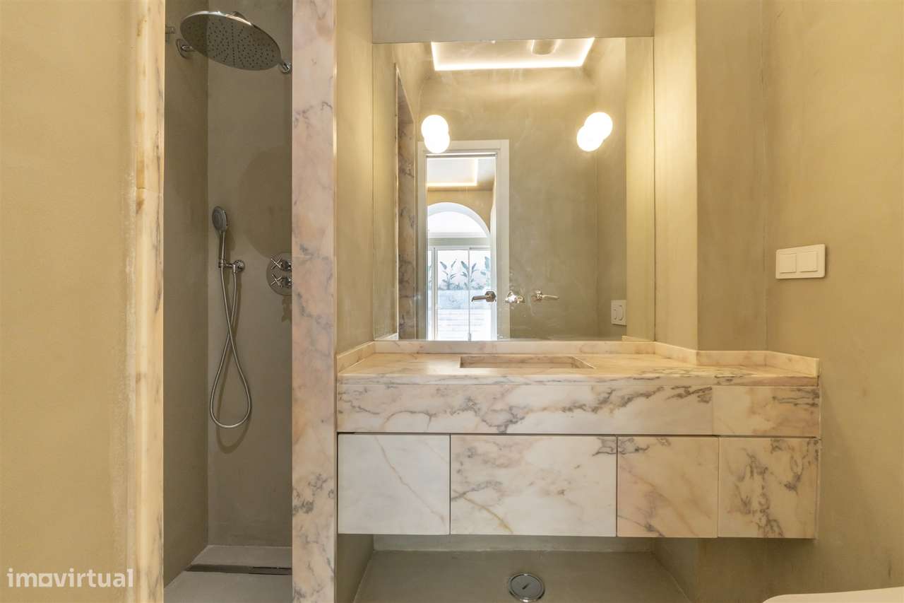 Apartamento T3 nas Avenidas Novas, Lisboa-16