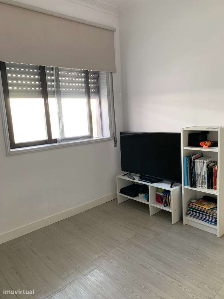 Apartamento T0+1 mobilado e equipado, em Canidelo, Vila Nova Gaia - Grande imagem: 4/11