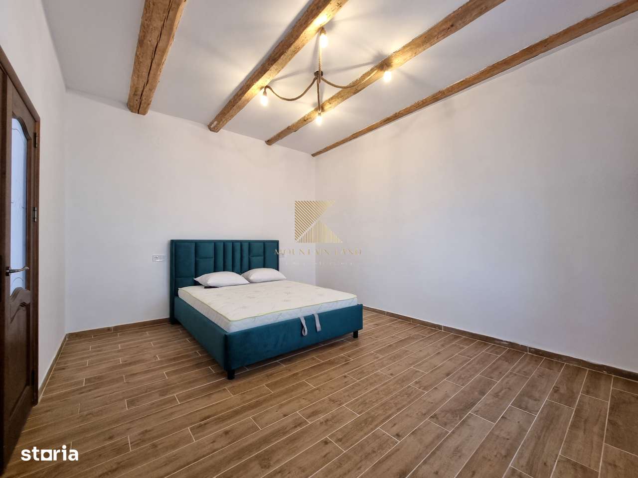 Casă individuală complet renovată, situată în centrul istoric al Brașo-12