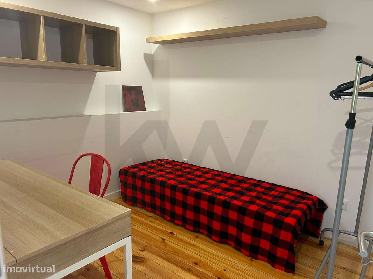 Apartamento T1+1 com Quintal e Anexo Remodelado na Rua da Graça, Lisbo-5