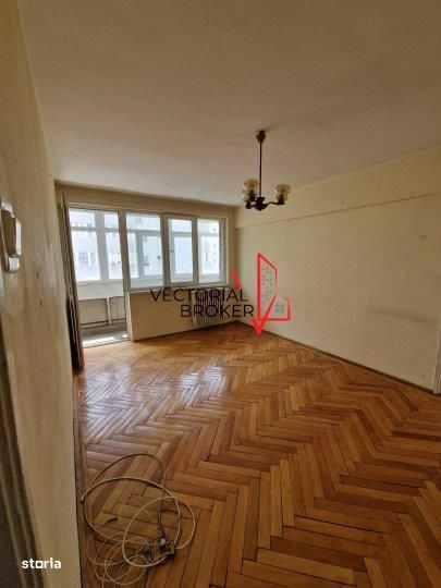 Apartament 2 camere et.7, 52mp, semidecomandat, Baba Novac- Campia Lib