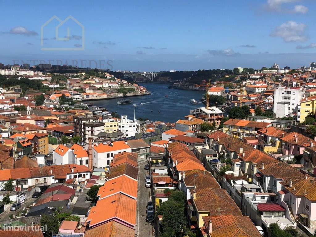 Para arrendar apartamento T4 mobilado com vistas do Rio Douro na Av... - Grande imagem: 2/47