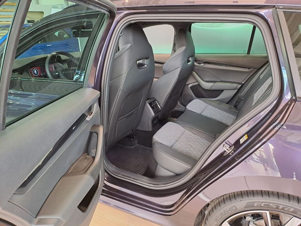 SKODA OCTAVIA 2.0 TSI 204KM DSG 4x4 SPORTLINE, dostępna od ręki