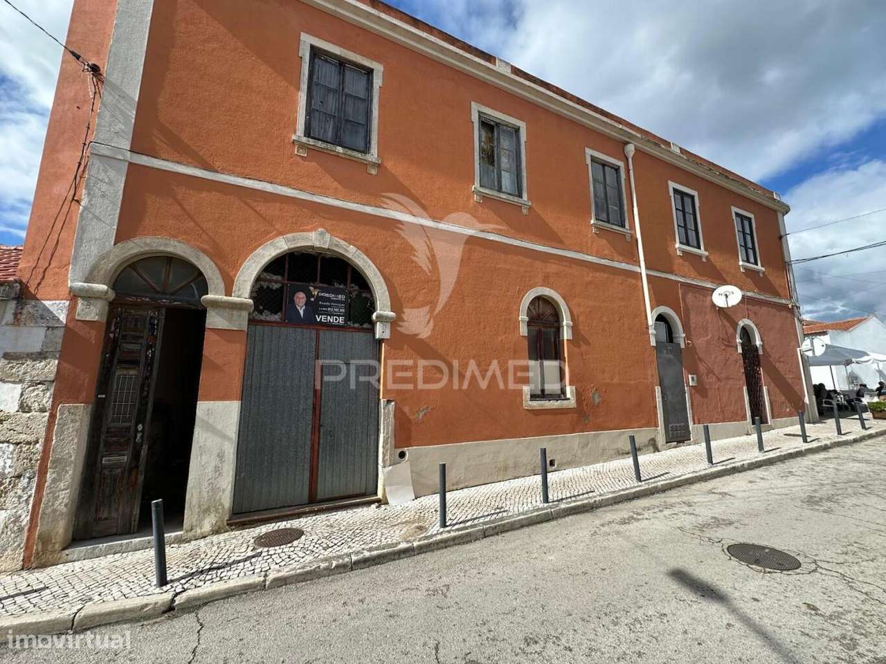 Prédio para Recuperar - Grande imagem: 3/13