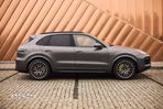 Porsche Cayenne - 7