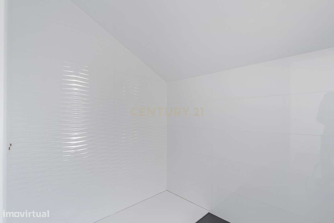 Moradias Condomínio fechado Belas Garden T2+1 e T3+1-45