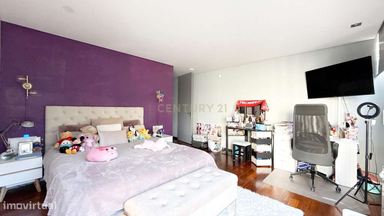 Moradia Térrea de Luxo com Piscina Aquecida e Jacuzzi a 2 km da Praia-37