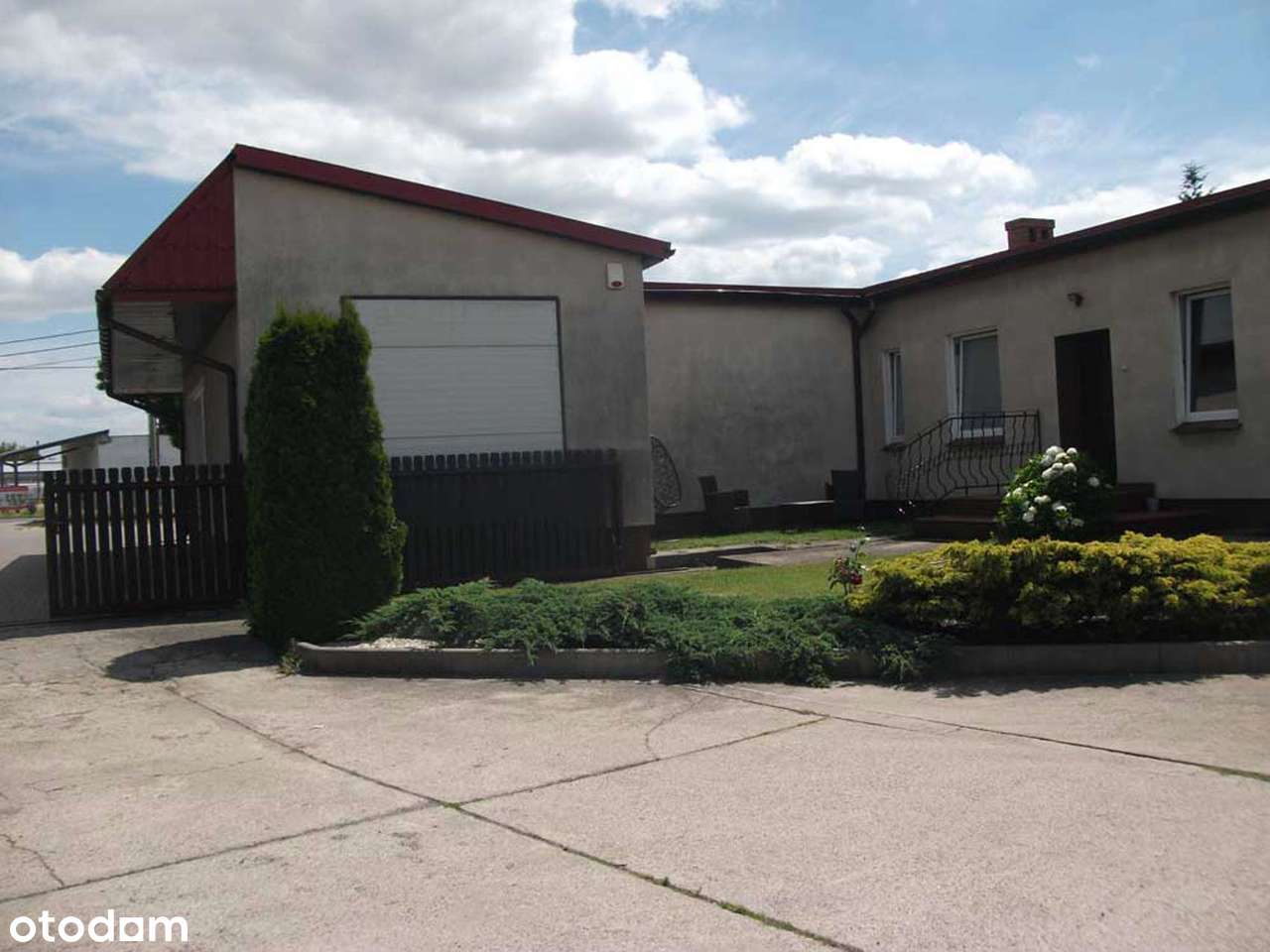 Nieruchomość komercyjna z budynkiem mieszkalnym na sprzedaż-5