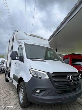 Mercedes-Benz SPRINTER - 4