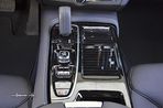 Volvo V90 2.0 T8 Momentum Plus AWD Geartronic - 12